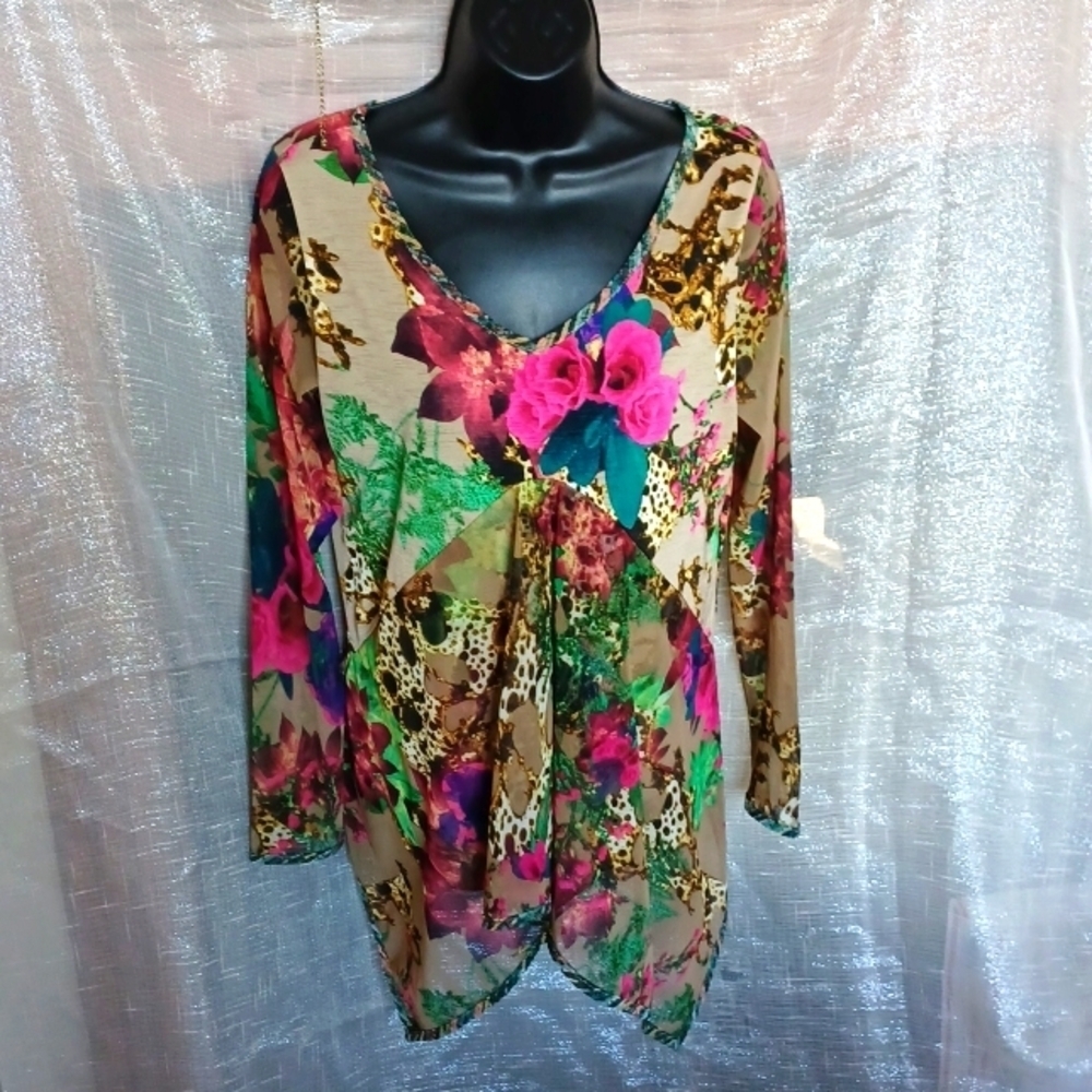 Zion by H.K. Floral print tunic top size M, long sleeves